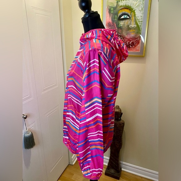 NWOT/ The North Face Girls  Hoodie Windbreaker Multi Color pink EUC 🌬️🩷 - Picture 7 of 13